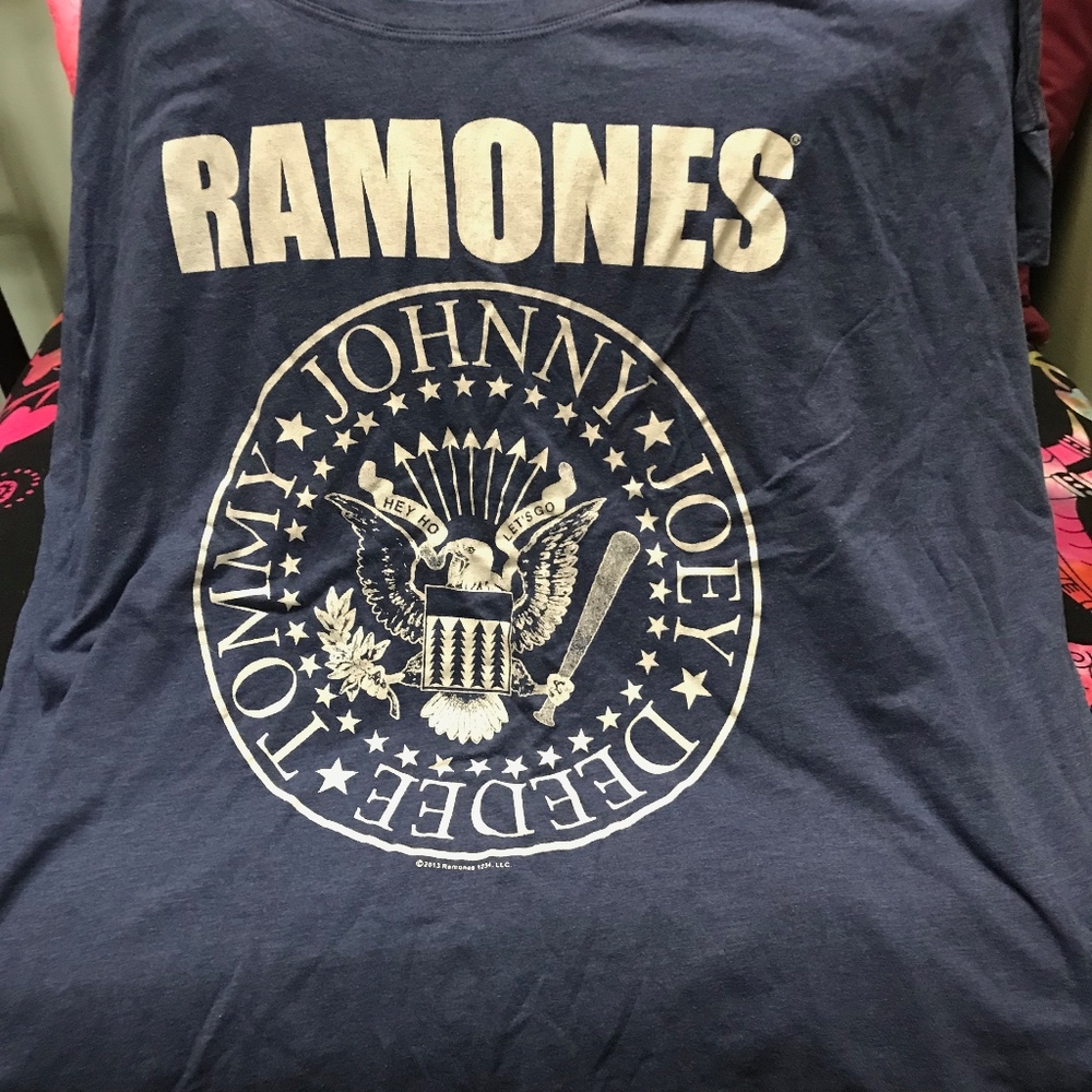 GRAB BAG TEES & TANKS 1X - 4X NEW
